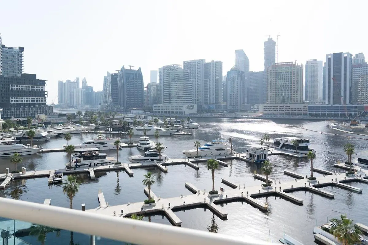 Central Business Bay By Stayinhomes - 10 Mins Burj Khalifa - 1Bed - Parking - Pool - Gym Dubai Appartement