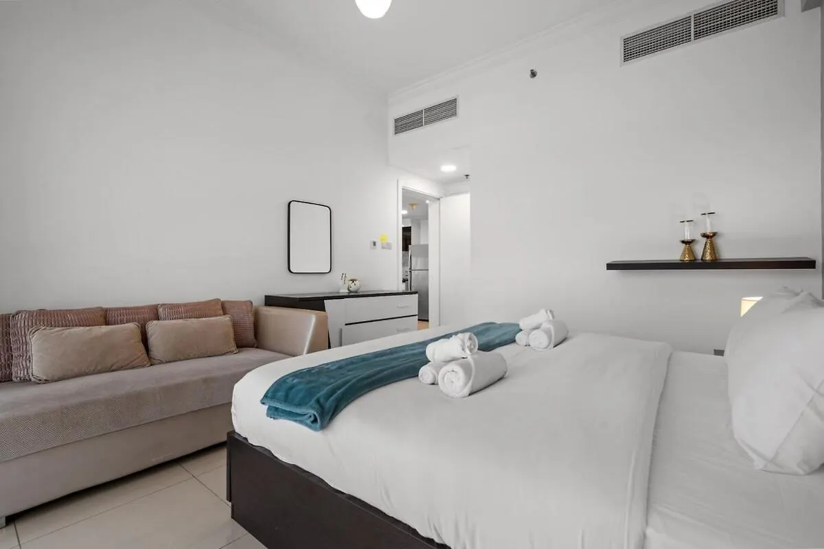 Central Business Bay By Stayinhomes - 10 Mins Burj Khalifa - 1Bed - Parking - Pool - Gym Dubai 0*,  Verenigde Arabische Emiraten