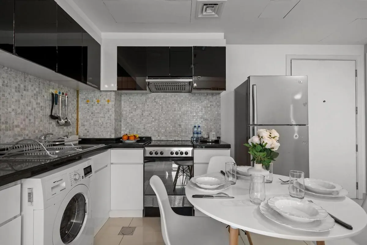 Central Business Bay By Stayinhomes - 10 Mins Burj Khalifa - 1Bed - Parking - Pool - Gym 迪拜